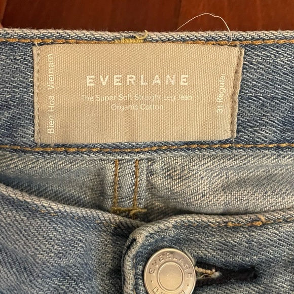 ⭐️ 3/$20 Everlane Super Soft Straight Leg Jean Size 31 Light Wash Organic Cotton - Picture 3 of 12